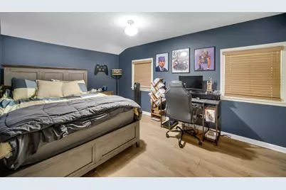 209 S Chase Street, Wheaton, IL 60187 - Photo 16