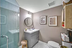 209 S Chase St, Wheaton, IL 60187 - Photo 10