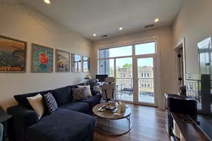 1348 W Roscoe St, Chicago, IL 60657 - Photo 4