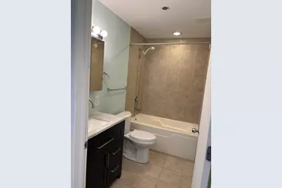 1122 W Catalpa Avenue #902, Chicago, IL 60640 - Photo 12