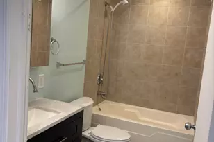 1122 W Catalpa Ave, Chicago, IL 60640 - Photo 12