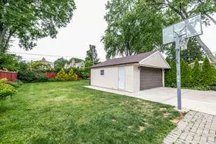 212 S Hi Lusi Ave, Mount Prospect, IL 60056 - Photo 48