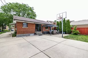 212 S Hi Lusi Ave, Mount Prospect, IL 60056 - Photo 52