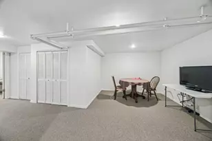 619 N Grove Ave, Oak Park, IL 60302 - Photo 16