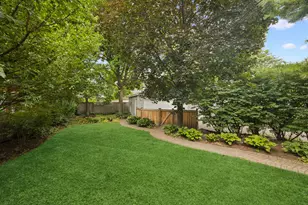 619 N Grove Ave, Oak Park, IL 60302 - Photo 20