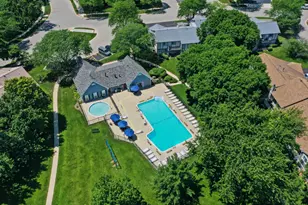18 Waterbury Ln, Schaumburg, IL 60193 - Photo 18