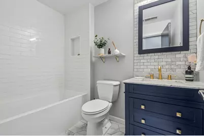 420 W Ontario Street #410, Chicago, IL 60654 - Photo 8
