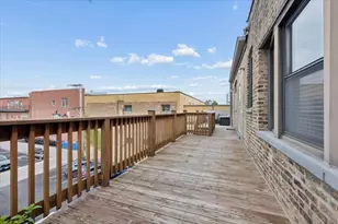 1340 W Irving Park Rd, Chicago, IL 60613 - Photo 8