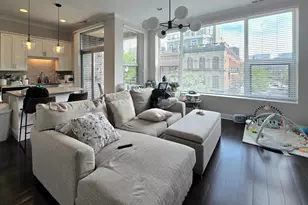 22 N Aberdeen St, Chicago, IL 60607 - Photo 2