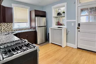 5445 W Melrose St, Chicago, IL 60641 - Photo 4