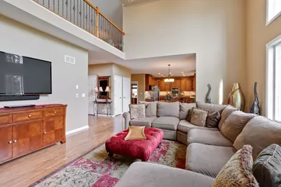 10 Eagle Ridge Drive, Hawthorn Woods, IL 60047 - Photo 8