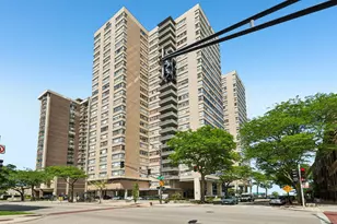 6301 N Sheridan Rd, Chicago, IL 60660 - Photo 1