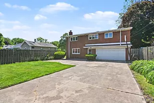 14107 S Mackinaw Ave S, Burnham, IL 60633 - Photo 14