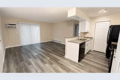 633 Virginia Road #116, Crystal Lake, IL 60014 - Photo 2
