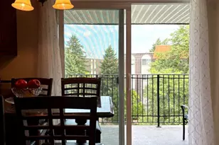 9530 N Lamon Ave, Skokie, IL 60077 - Photo 12