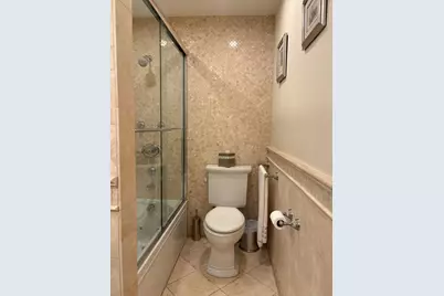 9530 N Lamon Avenue #402, Skokie, IL 60077 - Photo 32