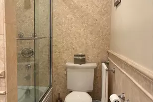 9530 N Lamon Ave, Skokie, IL 60077 - Photo 32