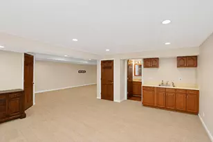 2S729 Parkview Dr, Glen Ellyn, IL 60137 - Photo 32