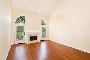 2S729 Parkview Dr, Glen Ellyn, IL 60137 - Photo 4