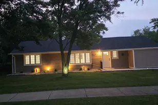 4720 183rd St, Country Club Hills, IL 60478 - Photo 2