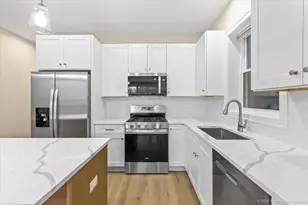 4934 S Champlain Ave, Chicago, IL 60615 - Photo 10