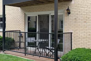 6484 N Northwest Hwy, Chicago, IL 60631 - Photo 2