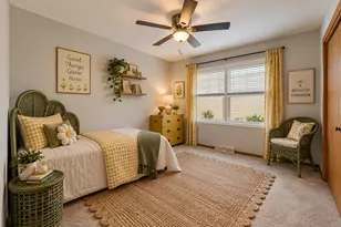 205 Suzy Ct, Plano, IL 60545 - Photo 20