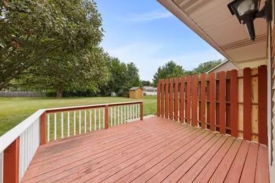 205 Suzy Court, Plano, IL 60545 - Photo 32