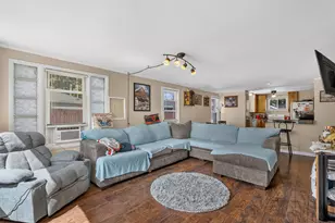 42329 N Elm St, Antioch, IL 60002 - Photo 2
