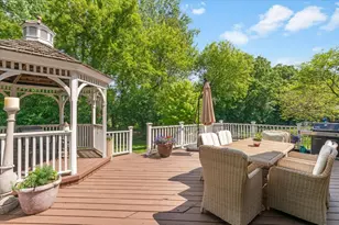 305 Morgan Ln, Fox River Grove, IL 60021 - Photo 24