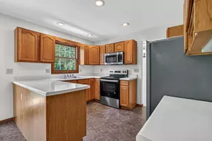 1410 Boyne Ct, Normal, IL 61761 - Photo 6