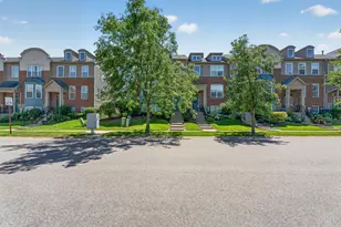 205 Station Park Cir, Grayslake, IL 60030 - Photo 40