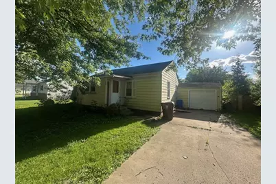 307 S Peck Street, Gardner, IL 60424 - Photo 1