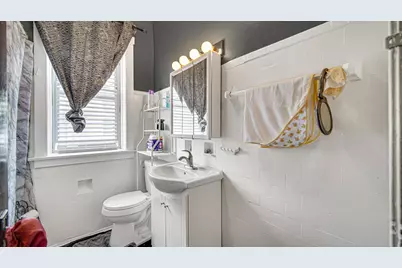 1634 W 68th Street, Chicago, IL 60636 - Photo 8