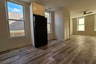 2216 W 21st Pl, Chicago, IL 60608 - Photo 12