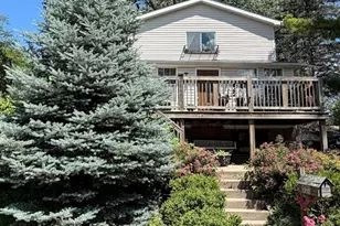 523 Beechwood Dr, Round Lake, IL 60073 - Photo 1