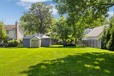 4600 Roslyn Road, Downers Grove, IL 60515 - Photo 36