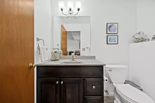4600 Roslyn Rd, Downers Grove, IL 60515 - Photo 26