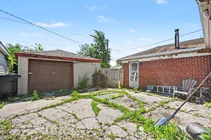11559 S Kedzie Ave, Merrionette Park, IL 60803 - Photo 22