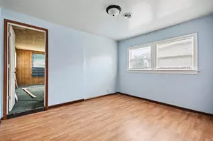 11559 S Kedzie Ave, Merrionette Park, IL 60803 - Photo 14