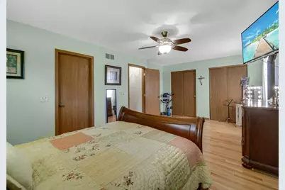 180 S Belmont Avenue, Elgin, IL 60123 - Photo 14