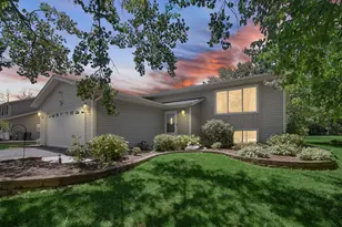 180 S Belmont Ave, Elgin, IL 60123 - Photo 2