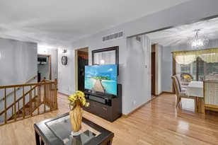 180 S Belmont Ave, Elgin, IL 60123 - Photo 8