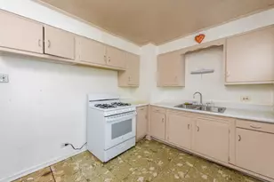 1819 Seymour Ave, North Chicago, IL 60064 - Photo 8