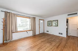 1819 Seymour Ave, North Chicago, IL 60064 - Photo 6