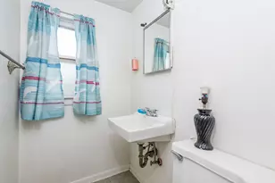 1819 Seymour Ave, North Chicago, IL 60064 - Photo 16