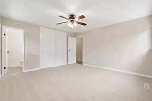 6320 Clark Dr, Woodridge, IL 60517 - Photo 14