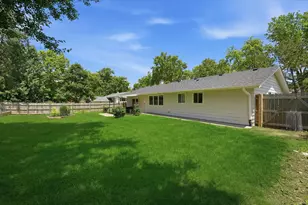 6320 Clark Dr, Woodridge, IL 60517 - Photo 18
