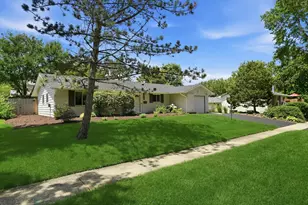 6320 Clark Dr, Woodridge, IL 60517 - Photo 22