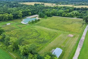 19104 Crowley Rd, Harvard, IL 60033 - Photo 4
